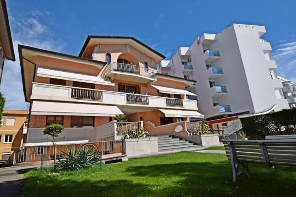 Villa Lory Lignano Sabbiadoro Luaran gambar